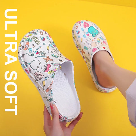 New Cartoon Printed Medical Shoes Nursing Clogs EVA Flexible Anti-slip Scrub Slip on Shoes Garden Working Footwear Unisex
